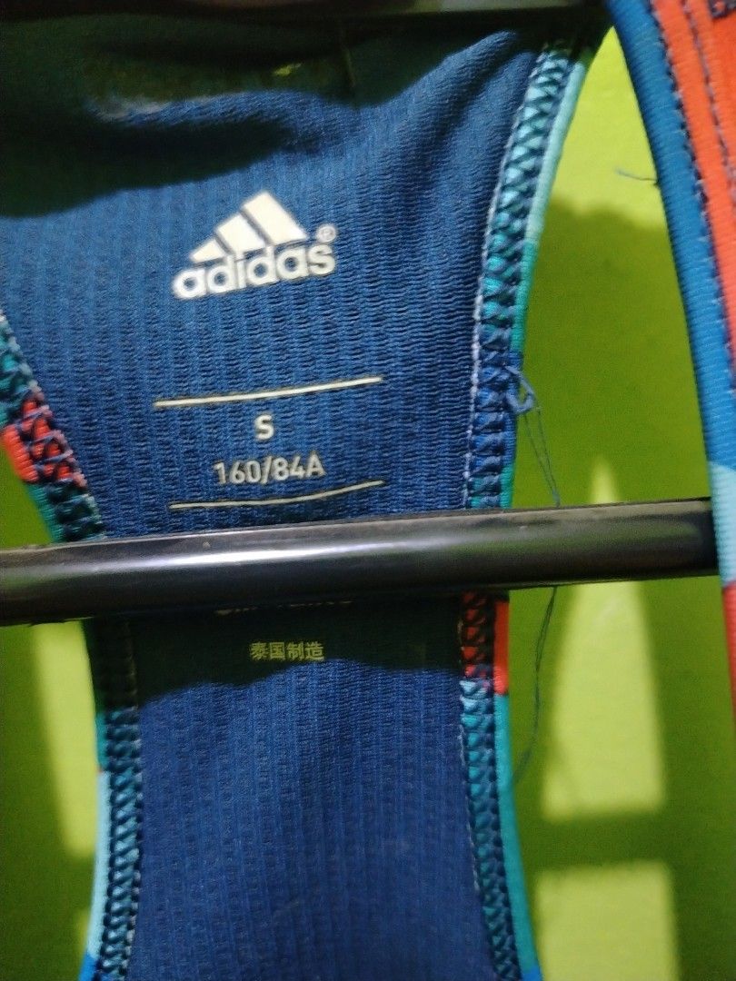 Adidas Sports Bra (Category: Activewear) located in Abucay. Submitted by zai_1313 (Listing ID 1457058328, Image 3). Description: Size Small.