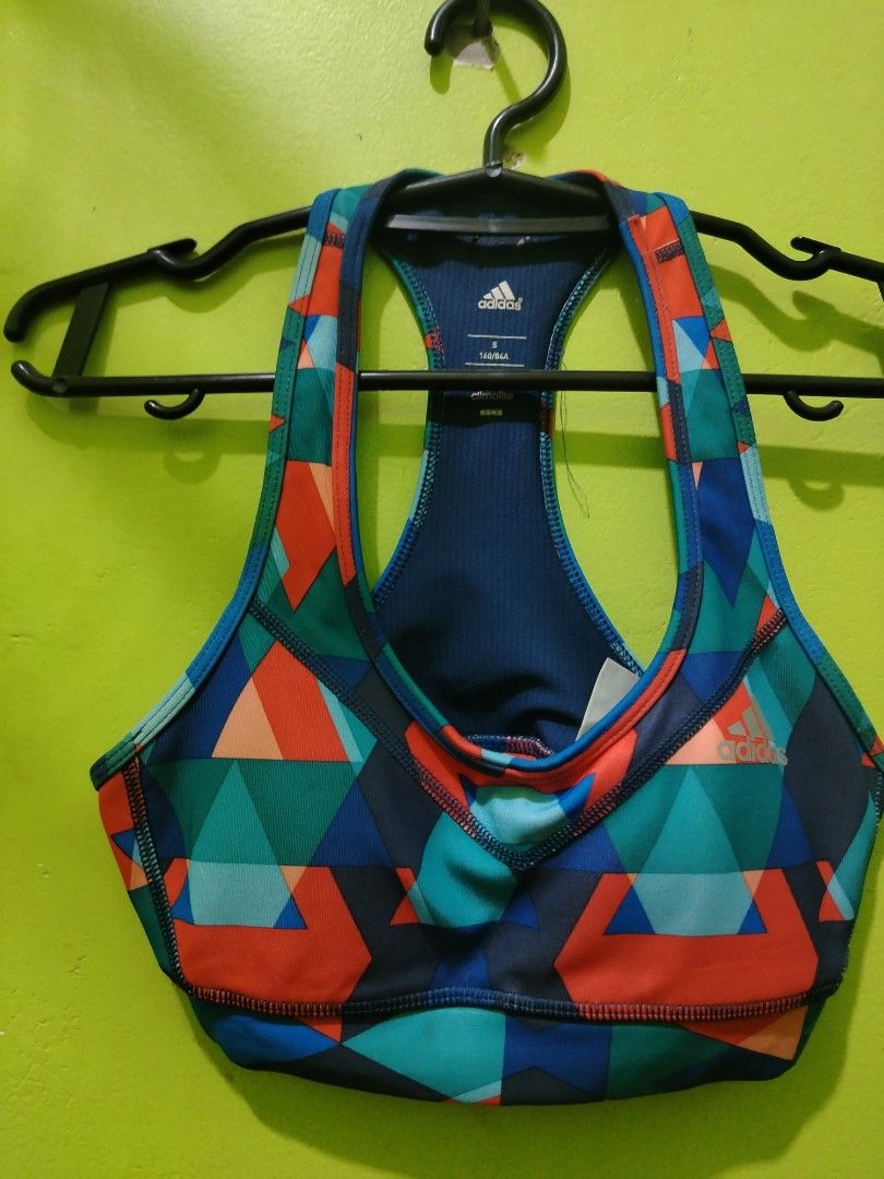 Adidas Sports Bra (Category: Activewear) located in Abucay. Submitted by zai_1313 (Listing ID 1457058328, Image 1). Description: Size Small.