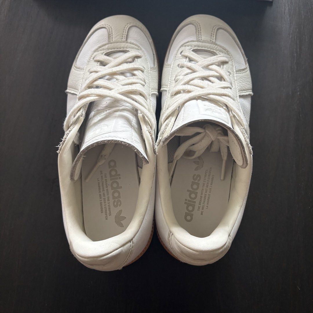 Adidas White Sneakers (Fits like US 7) (Category: Sneakers) located in Taguig. Submitted by plumsies (Listing ID 1456979650, Image 2). Description: Purchased for 9K.