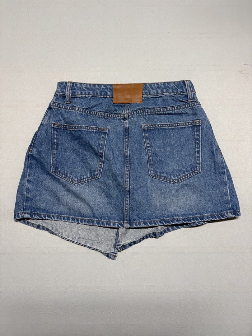 ALEXANDER WANG Asymmetric Denim Skirt (Category: Skirts) located in Baguio. Submitted by viibodegaaa (Listing ID 1457008926, Image 3). Description: Item: ALEXANDER WANG Asymmetric Denim Skirt Size: 29 Waist: 14.5’ Length: 16’ Price: 2880.