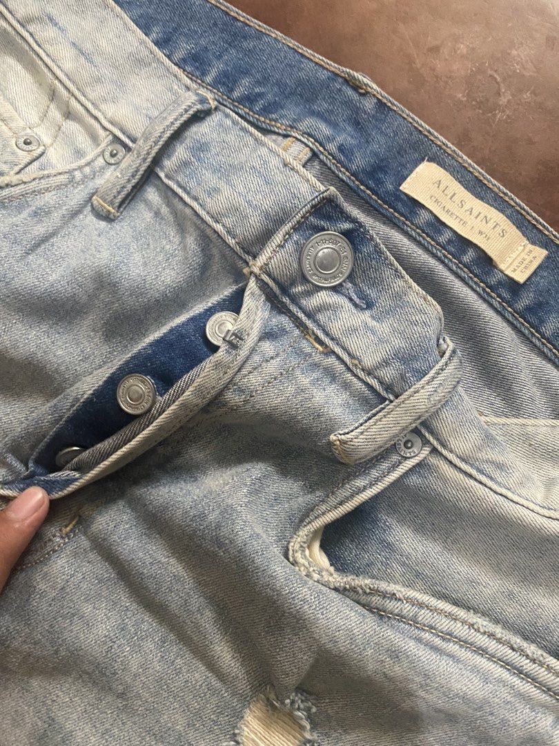 Allsaints Cigarette Jeans (Category: Jeans) located in Malita. Submitted by ronnyboi (Listing ID 1456961488, Image 3). Description: W:33 L:37.5 T:11 H:6.5 Mine:700.