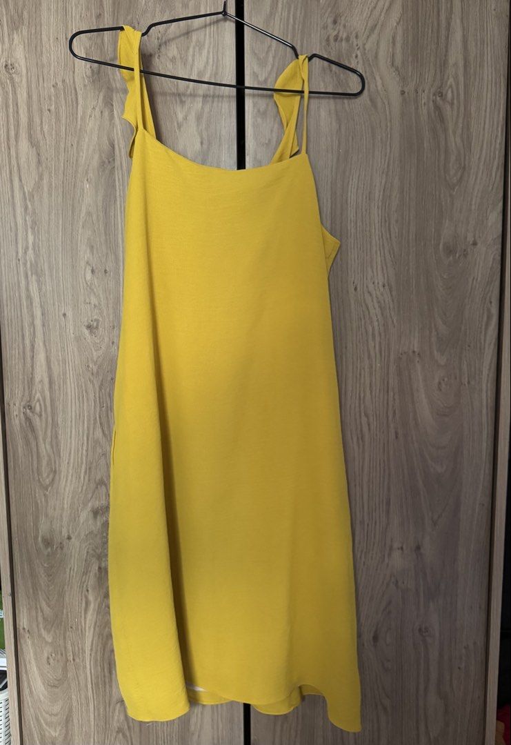 Anika yellow dress (Category: Dresses) located in Rizal. Submitted by igarette (Listing ID 1456996205, Image 1). Description: - Cute yellow dress - Simple and flowy design - Ideal for casual outings or beach days - Versatile styling with sandals or sneakers - Comfortable fabric for warm weather.