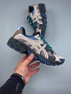 (Category: ) located in . Submitted by awesome_sneakers (Listing ID 1456967675, Image 1). Description: .