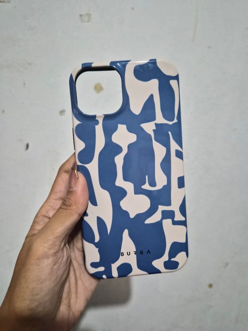 Authentic Burga Tough Magsafe for Iphone 15 Plus (Category: Cases & Sleeves) located in Cavite. Submitted by jemtamayo (Listing ID 1456251872, Image 3). Description: Take all of 1500!!! P800 each Original Price: P3000 ea 💯 original no box (does not come with any) slightly used few scratches at the back due to popsocket magsafe IMPORTANT NOTE: PLEASE DO NOT MAKE AN OFFER if you do not intend to pay and get the item ESPECIALLY IF IT IS ACCEPTED. L
