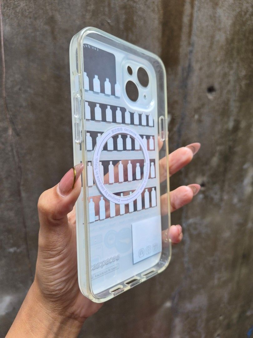 Authentic Cas:pace Vending Machine Magsafe Iphone 15 Plus (Category: Cases & Sleeves) located in Cavite. Submitted by jemtamayo (Listing ID 1456089602, Image 3). Description: Original Price: P2500 💯 original with original box slightly used IMPORTANT NOTE: If you see some signs of yellowing, it is because of the material and not the usage. If you want no yellowing, you are always welcome to buy brand new. Thank you!! PLEASE DO NOT MAKE AN OFFER i