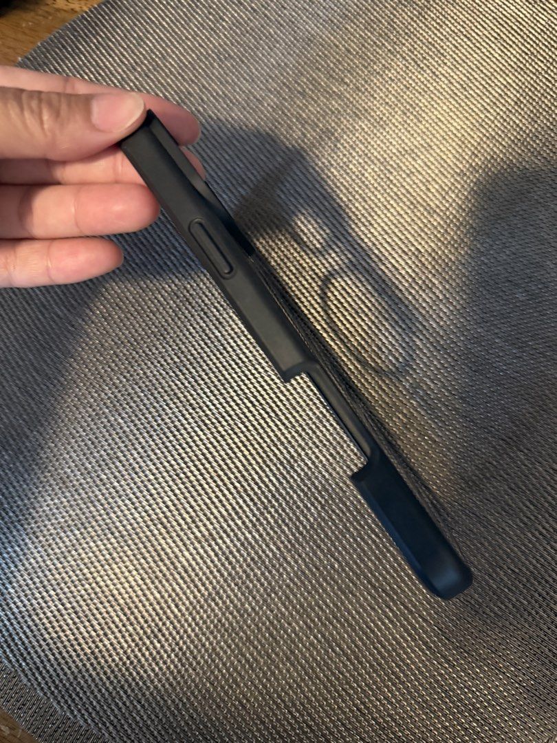 Authentic OtterBox iPhone 16 Pro Max Case MagSafe Compatible (Category: Cases & Sleeves) located in Taguig. Submitted by preloved_bycarla (Listing ID 1457140377, Image 2). Description: Used once then stored. Rfs: have too many phone cases .
