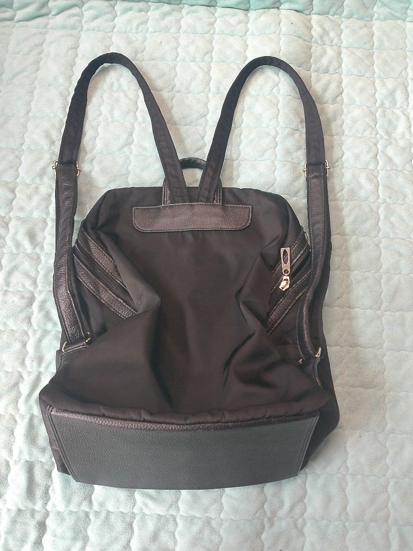 Backpack (Category: Backpacks) located in San Jose. Submitted by grandflower.114526 (Listing ID 1457025916, Image 3). Description: .