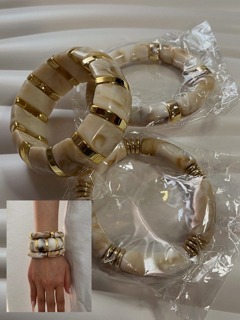 Bangles Bracelet Set (Category: Bracelets) located in Taguig. Submitted by lilithryft (Listing ID 1456961804, Image 2). Description: BNEW BANGLES BRACELET SET ₱235 only • 3pcs inluded • no issue • BNEW 📍taguig city.