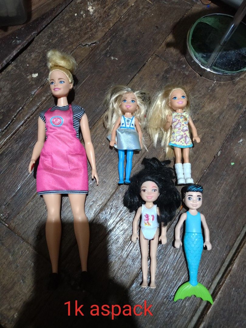Barbie dolls preloved (Category: Kids Toys) located in Manila. Submitted by raymund2501 (Listing ID 1456961630, Image 3). Description: pakibasa PO maigi for sale preloved barbie as is wat u see is wat u get prices NASA pics n mismo thx.