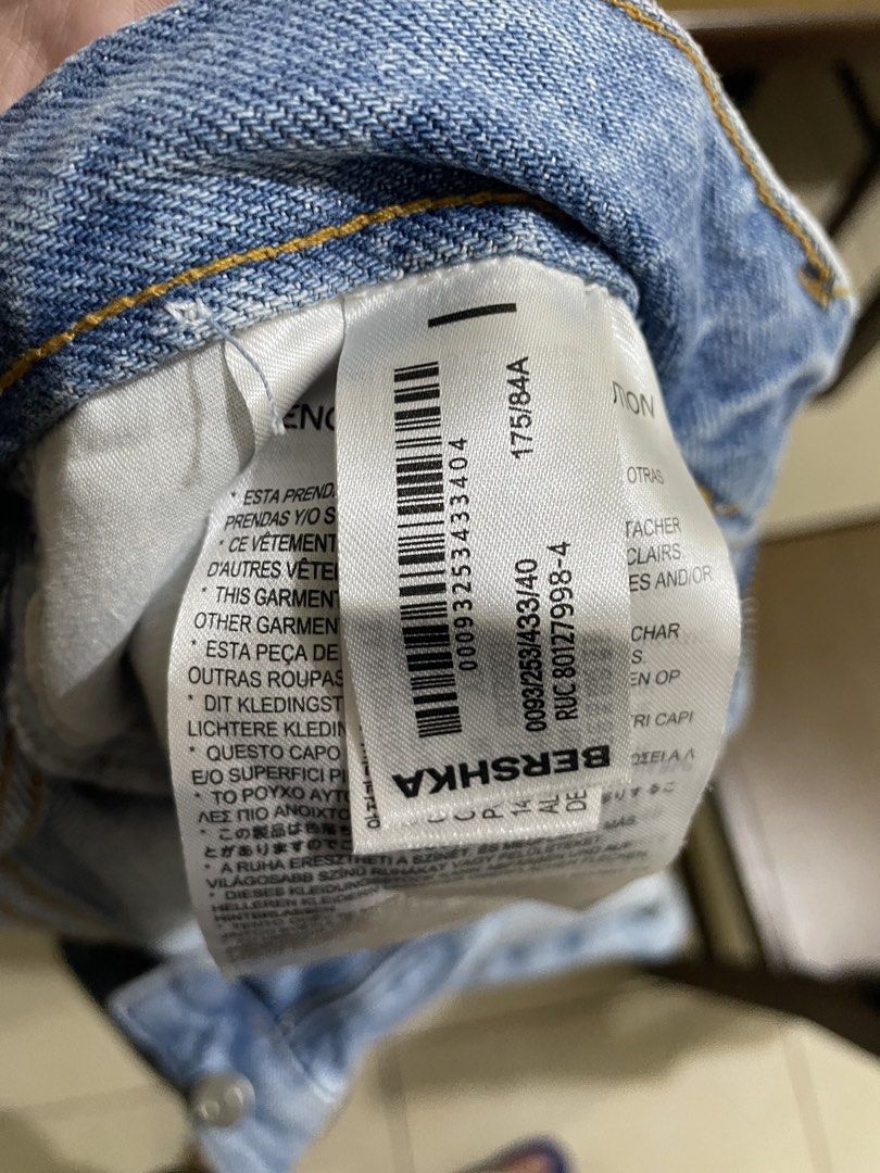 BERSHKA STRAIGHT JEANS brand new w/ tag (Category: Jeans) located in Manila. Submitted by oddbear_e25815 (Listing ID 1457129055, Image 3). Description: Original Bershka Straight Jeans (Never Used) Light Blue fits size 30 inch RFS: I have same color of my jeans on my collection na pala SRP: 2295.