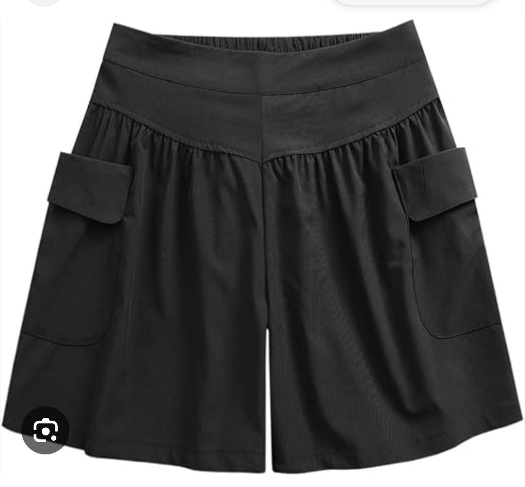 Black cargo short (Category: Shorts) located in Makati City. Submitted by declutterwithcath (Listing ID 1457068708, Image 3). Description: - Polyester material - Free if you buy one item🤍.