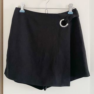 (Category: ) located in . Submitted by shopsundayx (Listing ID 1456969017, Image 1). Description: .