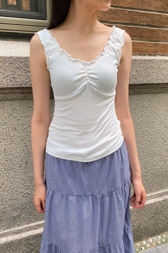Brandy Melville Malena Top in White (Category: Sleeveless) located in Quezon City. Submitted by jjccly (Listing ID 1457126482, Image 2). Description: personal pre-loved please manage your expectations! bought in tokyo tag is slightly damaged mop gcash mod lalamove/j&t loc qc.