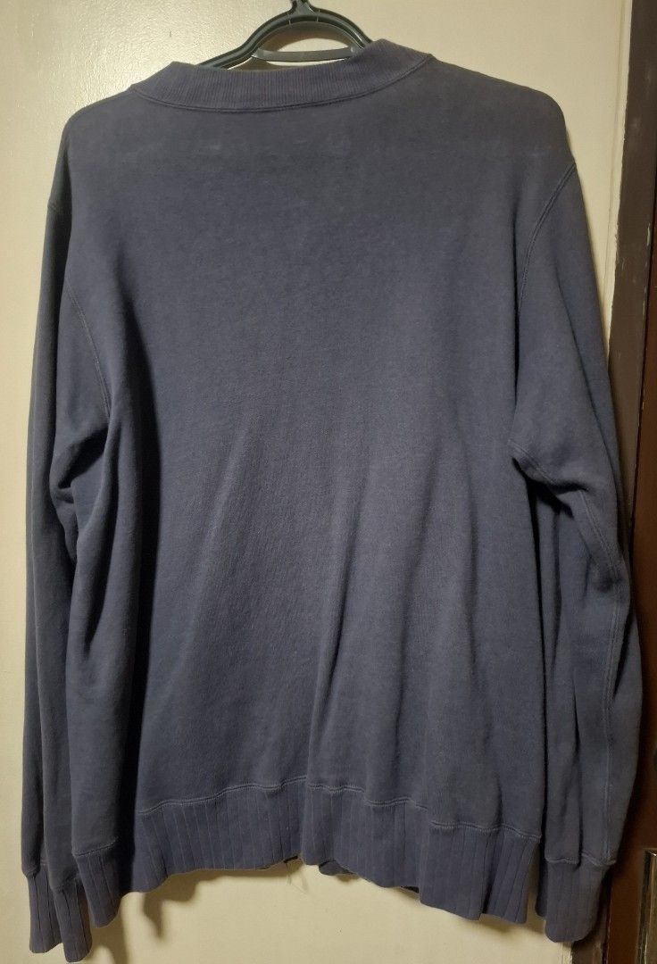 Buzz Rickson's Full Zip Sweatshirt US Army Air Forces (Category: Coats, Jackets and Outerwear) located in Quezon City. Submitted by saintofkillers (Listing ID 1457071788, Image 2). Description: Buzz Rickson's Full Zip Sweatshirt W: 22 in L: 27 in This full-zip sweatshirt from "Buzz Rickson's" is popular every year as a standard item among its products. The thick, fluffy yet solid sweatshirt fabric is brushed on the back, making it a useful inner 