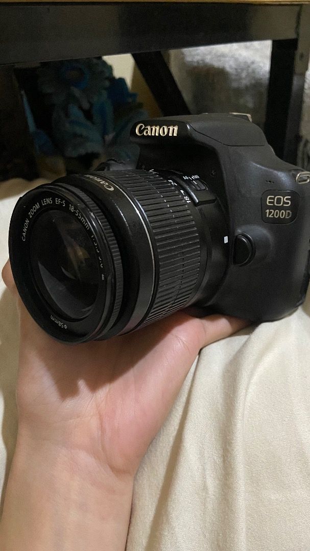 Canon eos1200D (Category: Cameras) located in Caloocan City. Submitted by lucy09224 (Listing ID 1457135188, Image 3). Description: Selling my pre-loved Canon EOS 1200D DSLR Camera. Perfect for beginners, student journalists, and hobbyists who want high-quality photos and Full HD videos. Inclusions: * Canon 1200D Camera Body * Canon EF-S 18-55mm Kit Lens * Original Canon Battery * Lens Cap NOTE: NO charger and NO camera bag included (Na-misplaced 