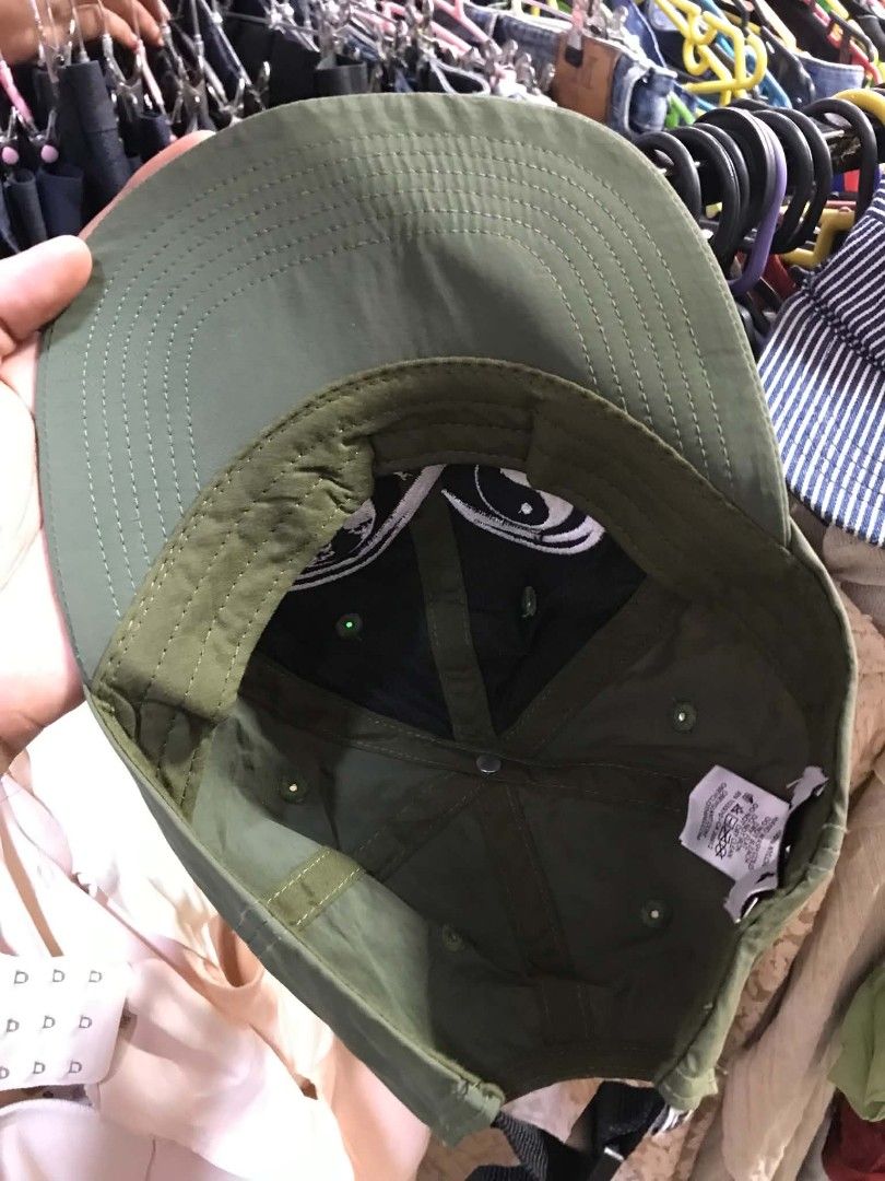Cap Obey Men Posi Division 6 Panel Strapback (Category: Caps & Hats) located in Aloran. Submitted by thrift_hunter73 (Listing ID 1457098632, Image 2). Description: Cap Obey Men Posi Division 6 Panel Strapback Excellent as new.