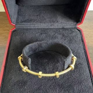(Category: ) located in . Submitted by luxetreasuretrove (Listing ID 1457139180, Image 1). Description: .