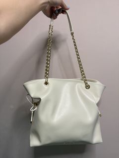 （分類：）位於 。 由 sallyng228 提交（商品編號 1457136555，圖片 1）。簡介： 。