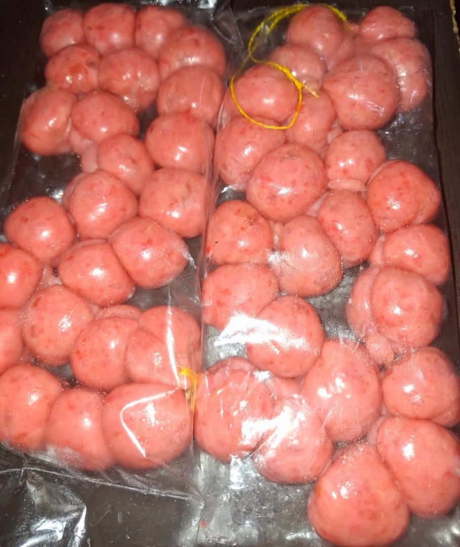 Chorizo de Cebu Large (Category: Packaged & Instant Food) located in Manila. Submitted by mightycloud_1992 (Listing ID 1457060446, Image 1). Description: CHORIZO de CEBU AUTHENTIC (Large) #chorizo 1doz-100pesos 2doz-180pesos .