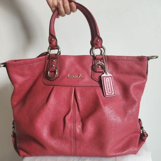 (Category: ) located in . Submitted by xxshopshopshop (Listing ID 1457038147, Image 1). Description: .