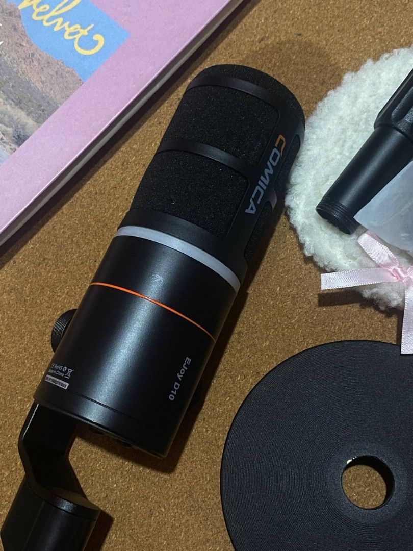 COMICA EJoy D10 PRO Microphone for Streaming/Podcast/Recording Mic (Category: Microphones) located in Manila. Submitted by jade_snap (Listing ID 1457122348, Image 3). Description: NEGOTIABLE! Selling my COMICA EJoy D10 PRO, a versatile wireless microphone perfect for streaming, podcasting, content creation, and voice recording. Barely used and in great condition. Key Features: - Dual USB-C/XLR connectivity — works with PCs, phones, and audio inte