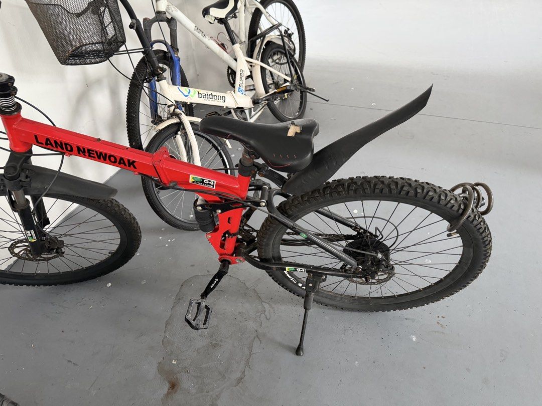 Cycle (Category: Bicycles) located in Singapore. Submitted by nlsekhar.sg (Listing ID 1456954877, Image 3). Description: .