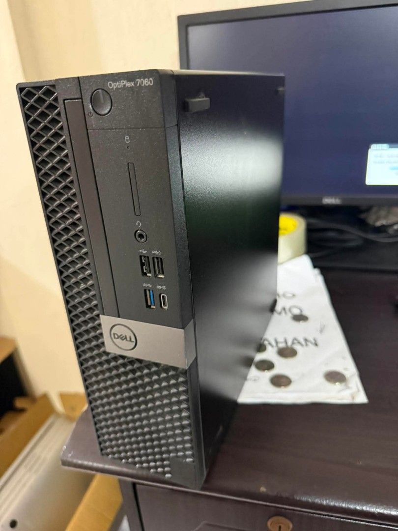Dell optiplex 7060 (Category: Desktops) located in Manila. Submitted by happyearth.953a15 (Listing ID 1457079870, Image 1). Description: Dell optiplex 7060 I5 8th gen Intel UHD Graphics 630 8gb Ram 256gb ssd Windows 11 pro OS Unit with power cord 💸💸 7,500 Location: San Andres bukid manila Pick up or deliver.