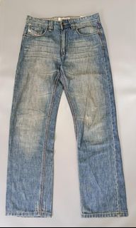 (Category: ) located in . Submitted by aydenthriftwear (Listing ID 1456987078, Image 1). Description: .