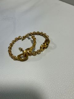 (Category: ) located in . Submitted by shopfabulous (Listing ID 1457082101, Image 1). Description: .