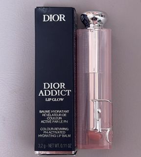 （分類：）位於 。 由 eeellaas_closet 提交（商品編號 1457092897，圖片 1）。簡介： 。