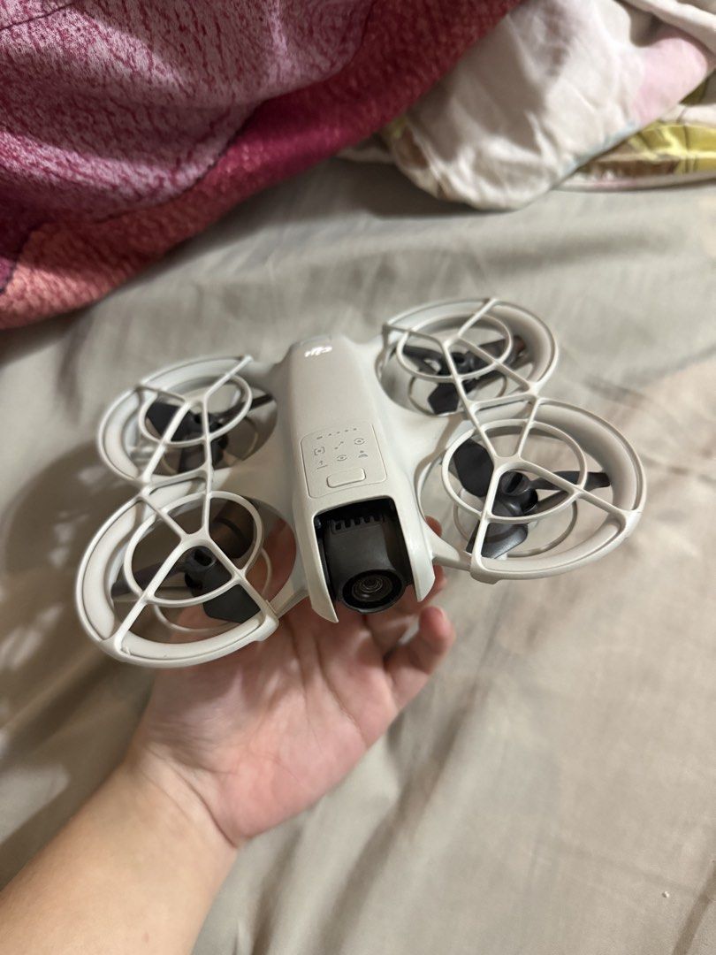 DJI NEO (Category: Drones) located in Manila. Submitted by cjcanono0656636 (Listing ID 1456968099, Image 2). Description: DJI NEO no crash history plug & play rfs: mag uupgrade na po.
