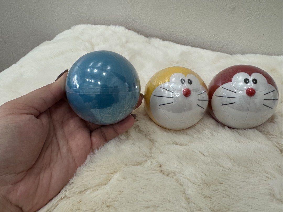 DORAEMO TOYS (Category: Toys & Games) located in Batu Pahat. Submitted by cathryn.star (Listing ID 1457070989, Image 2). Description: CONDITION 10/10.