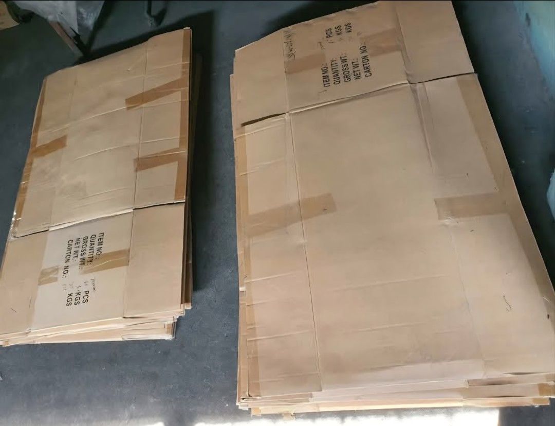 Double Walled Corrugated Boxes per bundle (Category: Storage Boxes & Baskets) located in Manila. Submitted by sum_of_r (Listing ID 1456990931, Image 1). Description: 1 bundle 20 pcs buying in the following: - 20 pcs - 50 pcs - 100 pcs used once double walled cartoon box makapal size: h - 14inch, width -14 inch, length- 31inch have few writings on one side of the box.