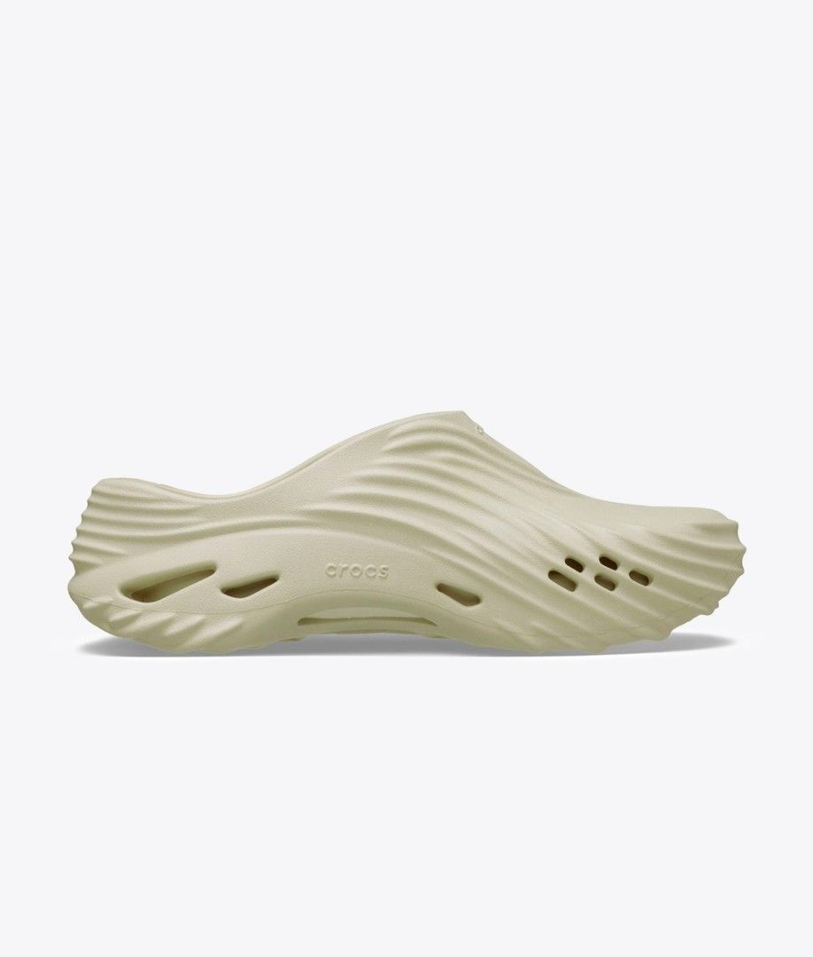 echo wave (Category: Sneakers) located in Seberang Jaya. Submitted by needmoreshoes (Listing ID 1457113933, Image 1). Description: new m10 fit uk10.