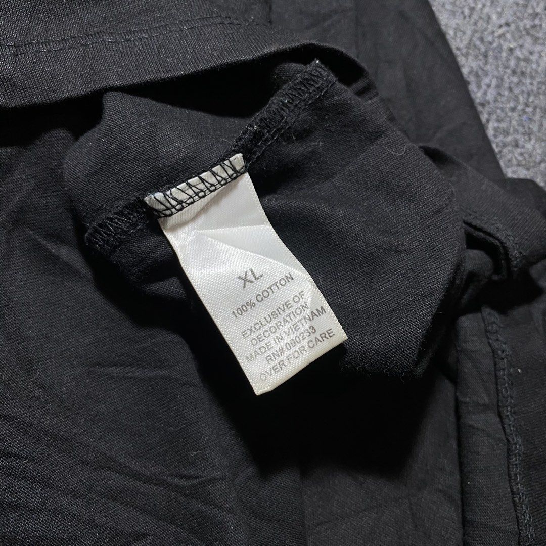 Essentials (Category: Tshirts & Polo Shirts ) located in Makato. Submitted by markvictorantonio (Listing ID 1456956112, Image 3). Description: WE SHIP NATIONWIDE VIA JNT.