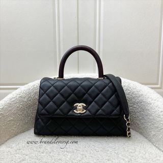 (Category: ) located in . Submitted by brands_lover (Listing ID 1456987367, Image 1). Description: .