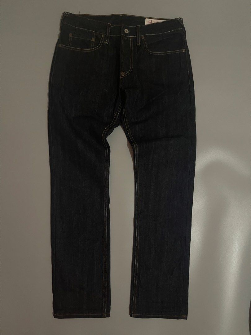 Evisu Daicock Selvedge Jeans (Category: Jeans) located in Tuguegarao City. Submitted by elyks11 (Listing ID 1457056142, Image 1). Description: EVISU DAICOCK JEANS SOLID NO CRACKS SEE DETAILS SLIM FIT.