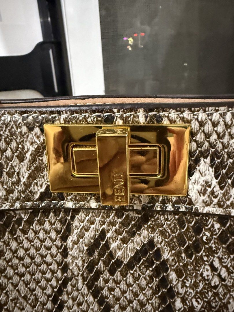 Super Sale!! Fendi Peekaboo IseeU in python embossed (Category: Luxury Bags & Wallets) located in Quezon City. Submitted by markandrewson1123 (Listing ID 1457114697, Image 2). Description: NGA With shoulder strap .