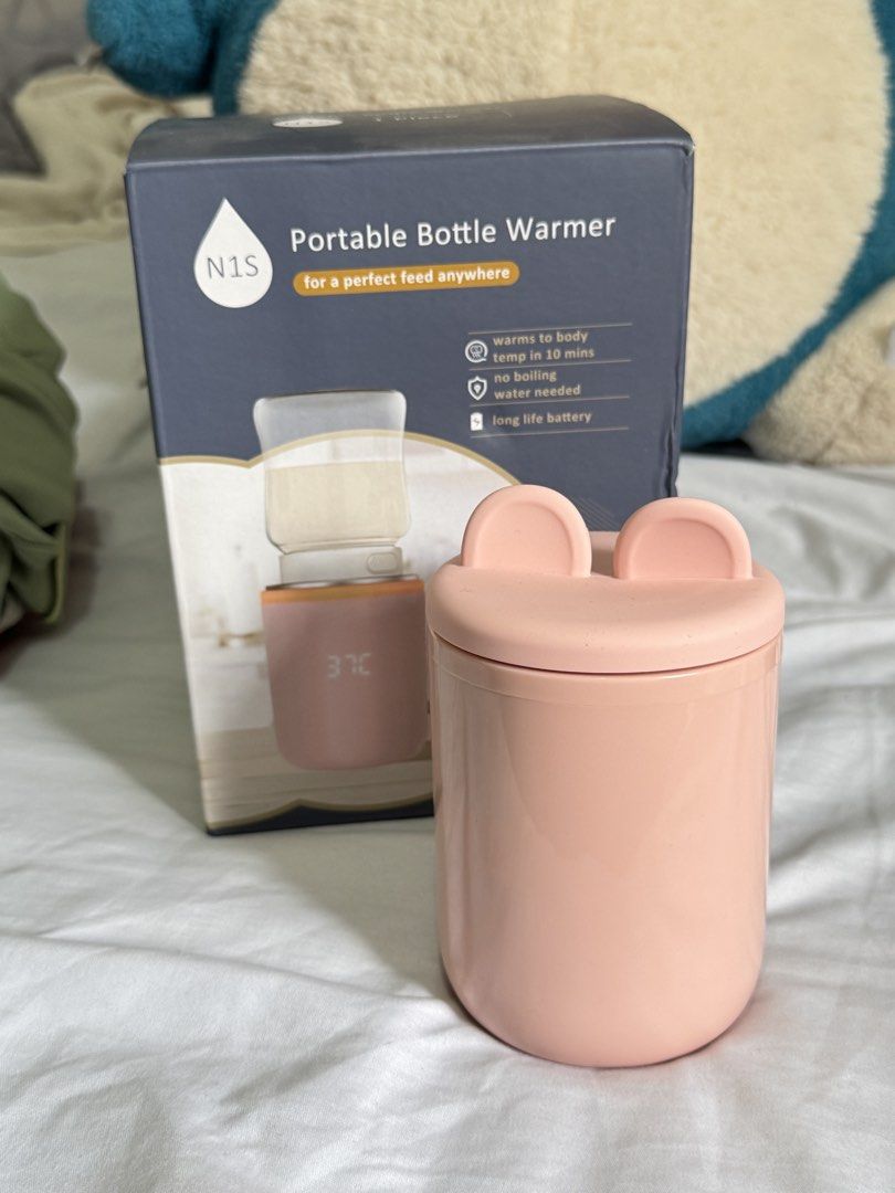Flow Portable Bottle Warmer (Category: Breastfeeding & Bottle Feeding) located in Rodriguez. Submitted by nailaf (Listing ID 1457049380, Image 1). Description: - Got it from Babeeboo (via orange shop) for Php 3,999 - Used for a few times only when outside. - Complete set of bottle adapters. - Clean and almost new. No issues. RFS: di na ginagamit kasi nagsosolid na si LO..