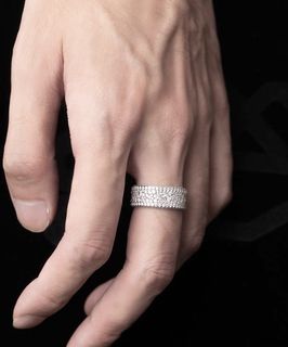 (Category: ) located in . Submitted by richboutique (Listing ID 1456963787, Image 1). Description: .