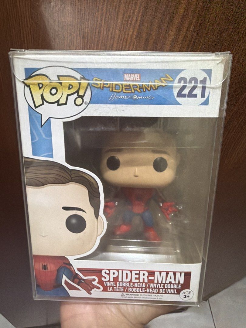 [FREE PROTECTOR] Funko Pop! Spider-Man Homecoming Spider-man #221 (Category: Figurines & Statues) located in Taguig. Submitted by migsonpops (Listing ID 1456963018, Image 1). Description: 📦 Includes a used protector 📸 PM me for additional photos. 🚚 Shipping via Lalamove or LBC (shipping fee to be shouldered by the buyer). 💳 Payment via GCash. 📍 Meetup or pickup: Taguig City.