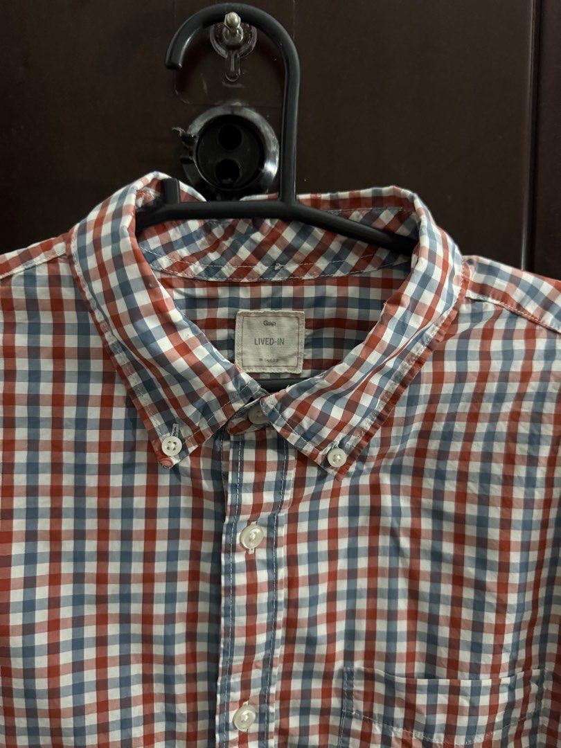 Gap Lived-In Plaid Button-Down Shirt (Category: Tshirts & Polo Shirts ) located in Quezon City. Submitted by silenttree.4bf61b (Listing ID 1457086815, Image 2). Description: 29 Length 23 Width .