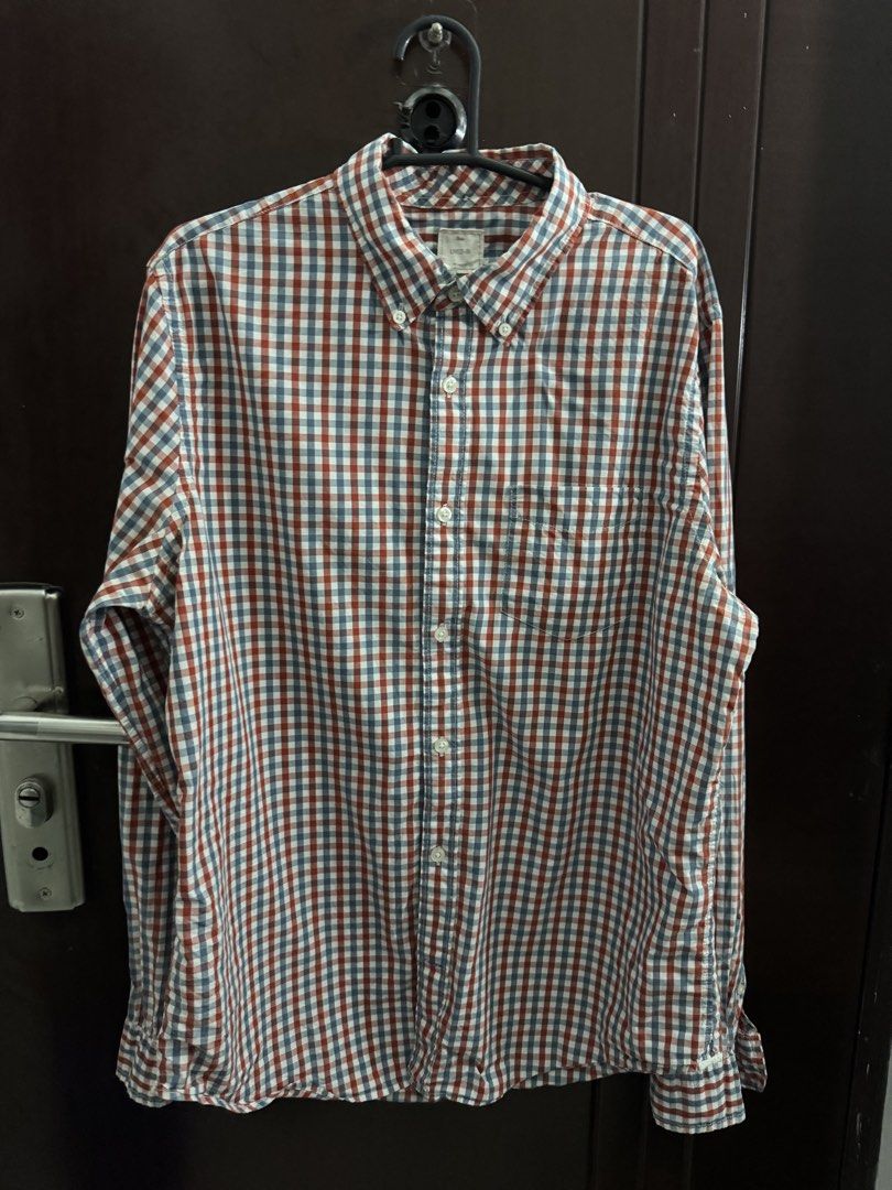 Gap Lived-In Plaid Button-Down Shirt (Category: Tshirts & Polo Shirts ) located in Quezon City. Submitted by silenttree.4bf61b (Listing ID 1457086815, Image 1). Description: 29 Length 23 Width .