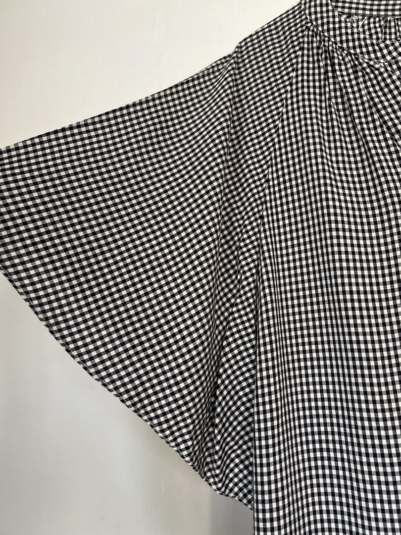Global Work gingham print blouse (Category: Blouses) located in Las Pinas. Submitted by gaeley (Listing ID 1456963115, Image 3). Description: super pretty cotton material L on tag b: 22" armpit to armpit l: 24".