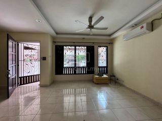 (Category: ) located in . Submitted by fadleeproperty (Listing ID 1452862656, Image 1). Description: .