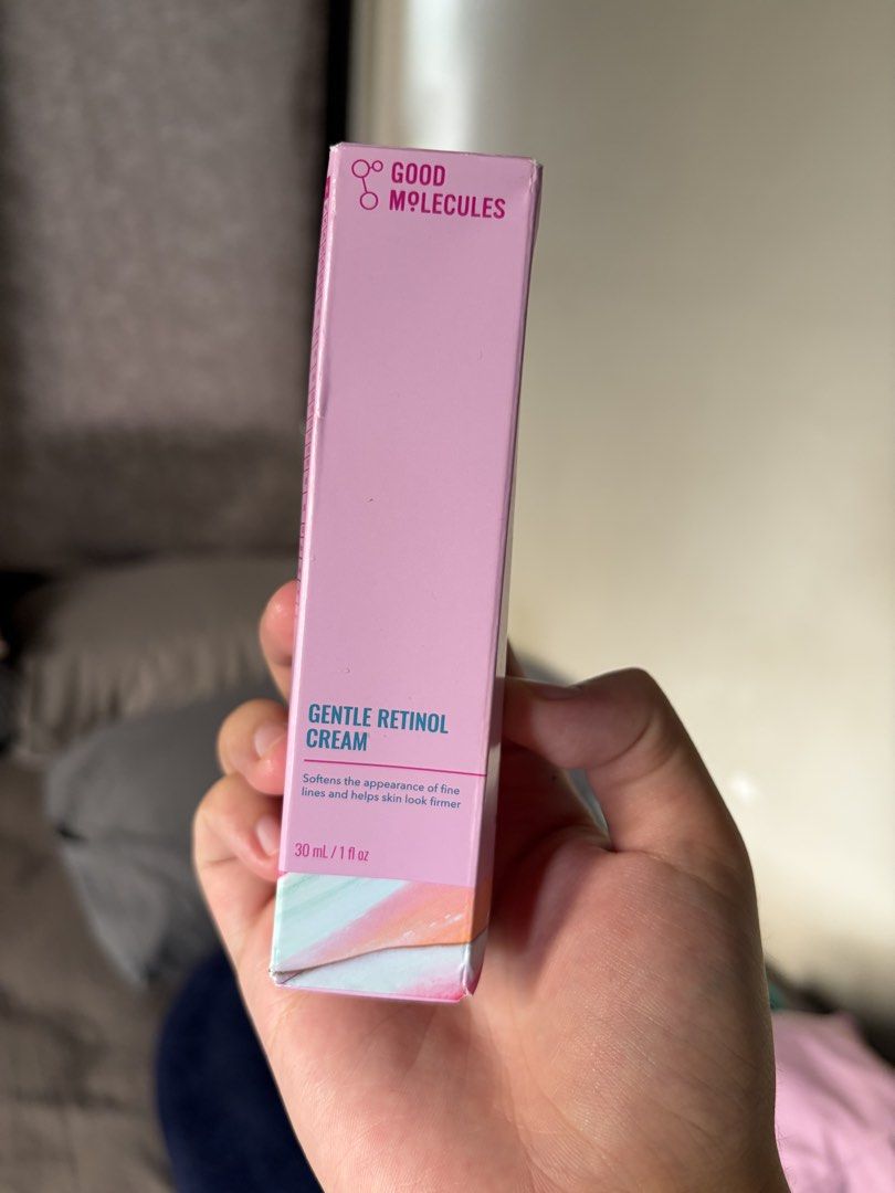 Good Molecules Retinol (Category: Face Care) located in Dasmarinas. Submitted by authenticlady (Listing ID 1457020441, Image 3). Description: - Brand New never opened - still sealed - RFS: extra piece .