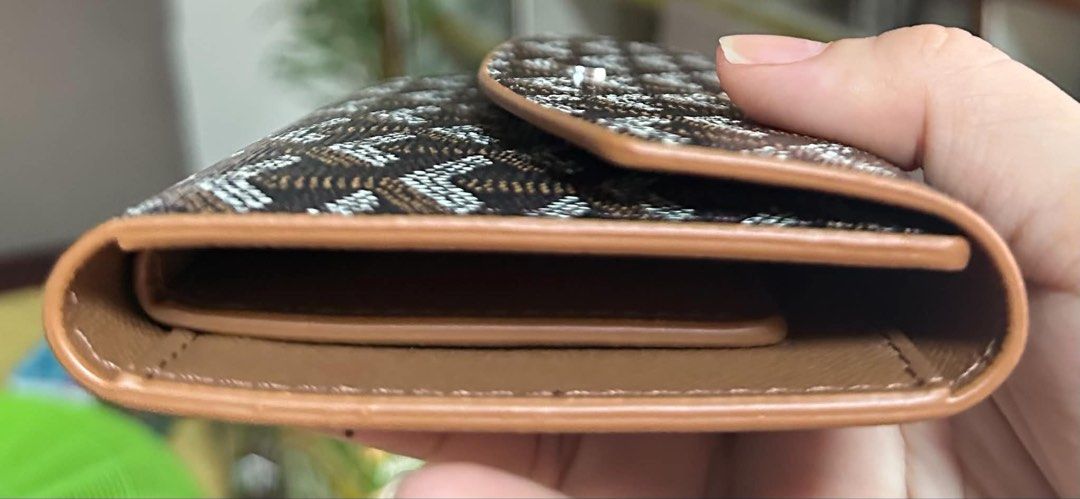 Goyard Wallet (Category: Luxury Bags & Wallets) located in Mandaue City. Submitted by ludz_0246 (Listing ID 1457040145, Image 3). Description: Dustbag Box Coded Gold Hardware Actual Photo .