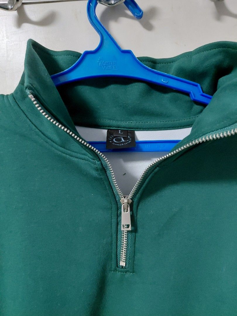 Green QUarter zip sweater size L (Category: Coats, Jackets and Outerwear) located in Quezon City. Submitted by jmp13 (Listing ID 1457001776, Image 2). Description: green quarter zip size large 24 ' width inches by 27 length inches bnew php 480 loc qc can do shipping pm for more inquiries .