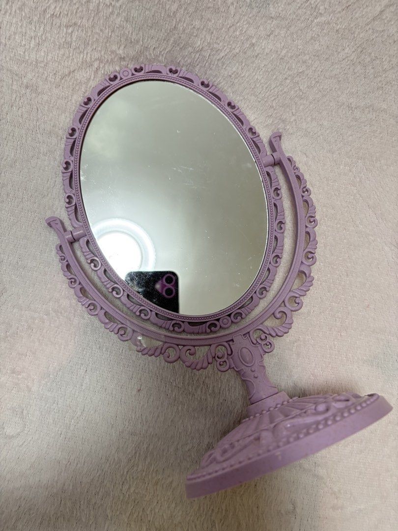 Hello Kitty Make-up Mirror (Category: Mirrors) located in Cavite. Submitted by icedyo0n (Listing ID 1457137686, Image 1). Description: mop: gcash mod: sdd, direct jnt.