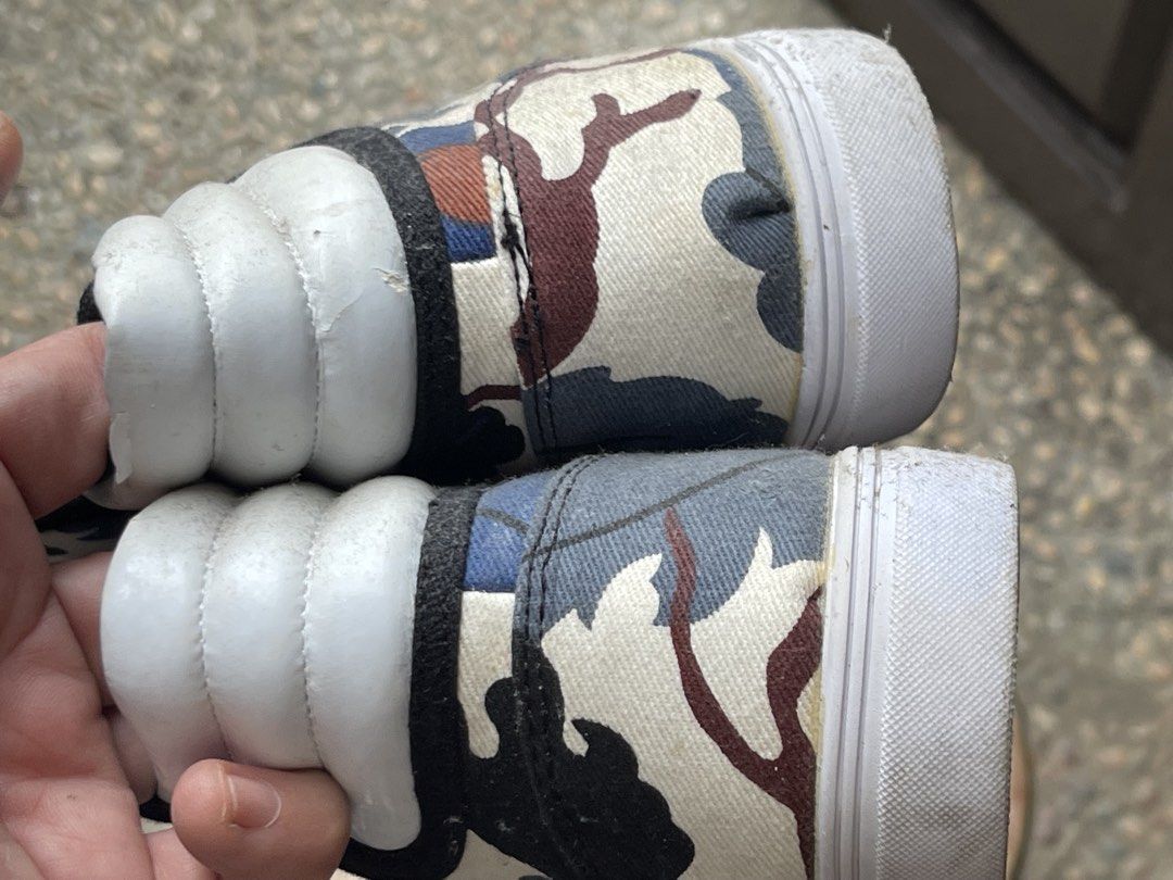 high cut shoes for women (Category: Sneakers) located in Taytay. Submitted by rizver2026 (Listing ID 1456978646, Image 2). Description: canvas material .